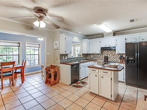 3rd image of 5446 Claire Ct