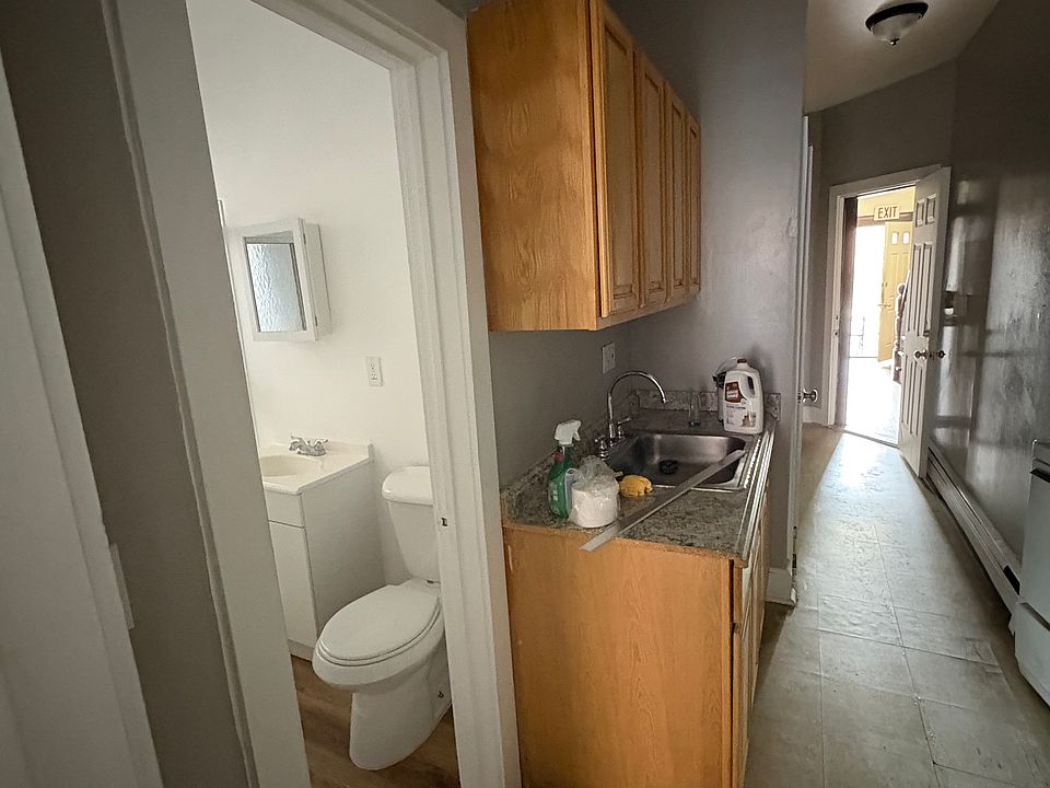 1st image of 860 Park Ave APT 2