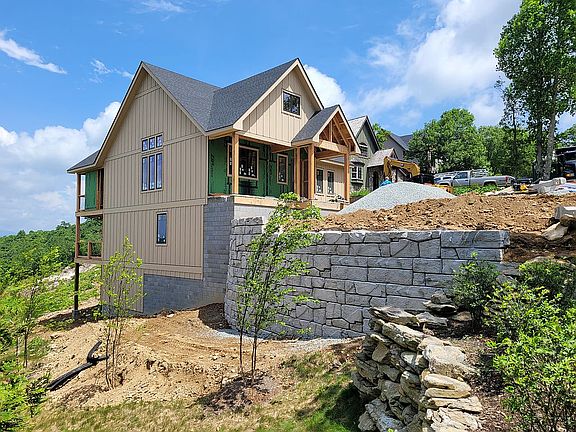 4th image of 539 State View Rd
