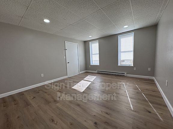4th image of 229 Jonathan St APT 201