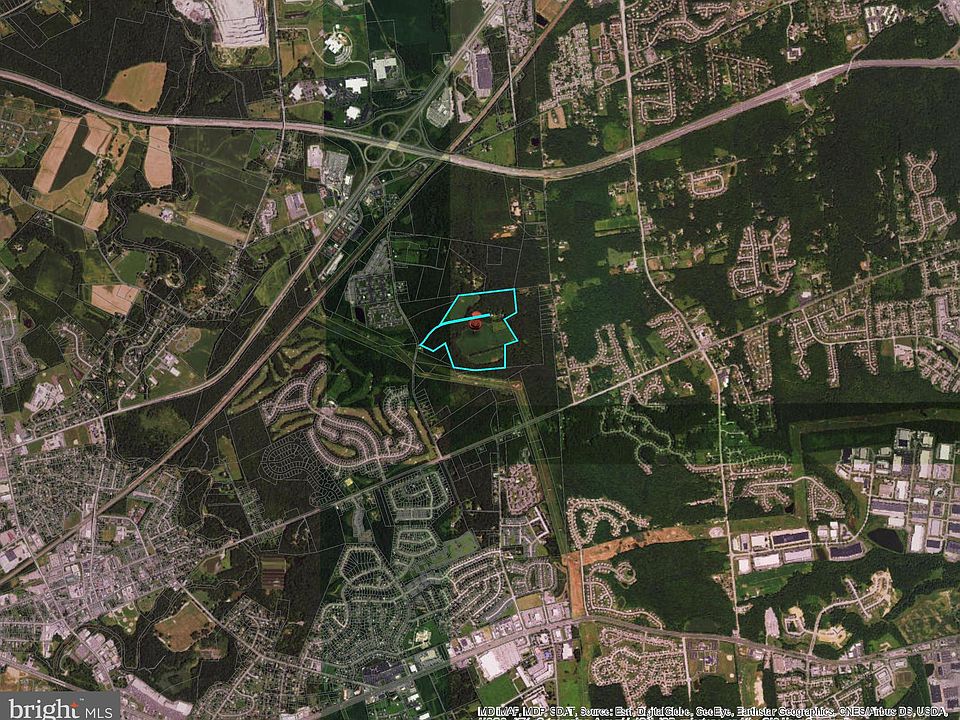 2nd image of 264 Muddy Ln