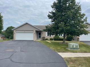 6285 Carriage Green Way, Rockford, IL 61108