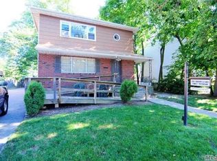 927 Merrick Rd, Baldwin, NY 11510