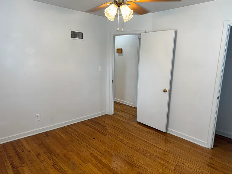 1601 Fox Dr — Photo 4