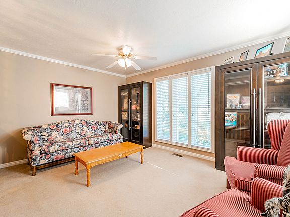 5th image of 1875 E Suzette Cir