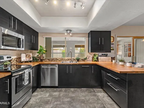 908 W LAGUNA AZUL Avenue, Mesa, AZ 85210