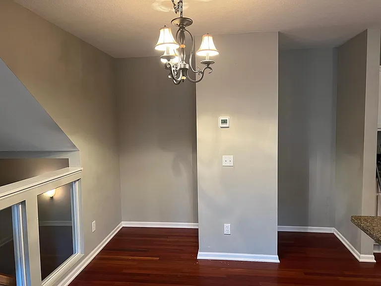 Dinning table space