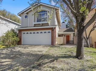 4032 Eastwood Village Ln, Carmichael, CA 95608