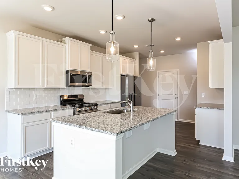 903 Birchcrest Way — Photo 6