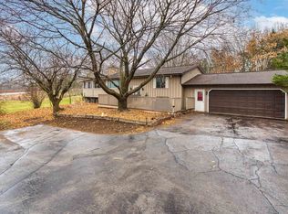 N1286 Churchill Rd, Greenville, WI 54942