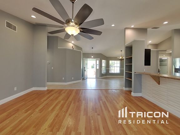 3rd image of 363 Vail Dr