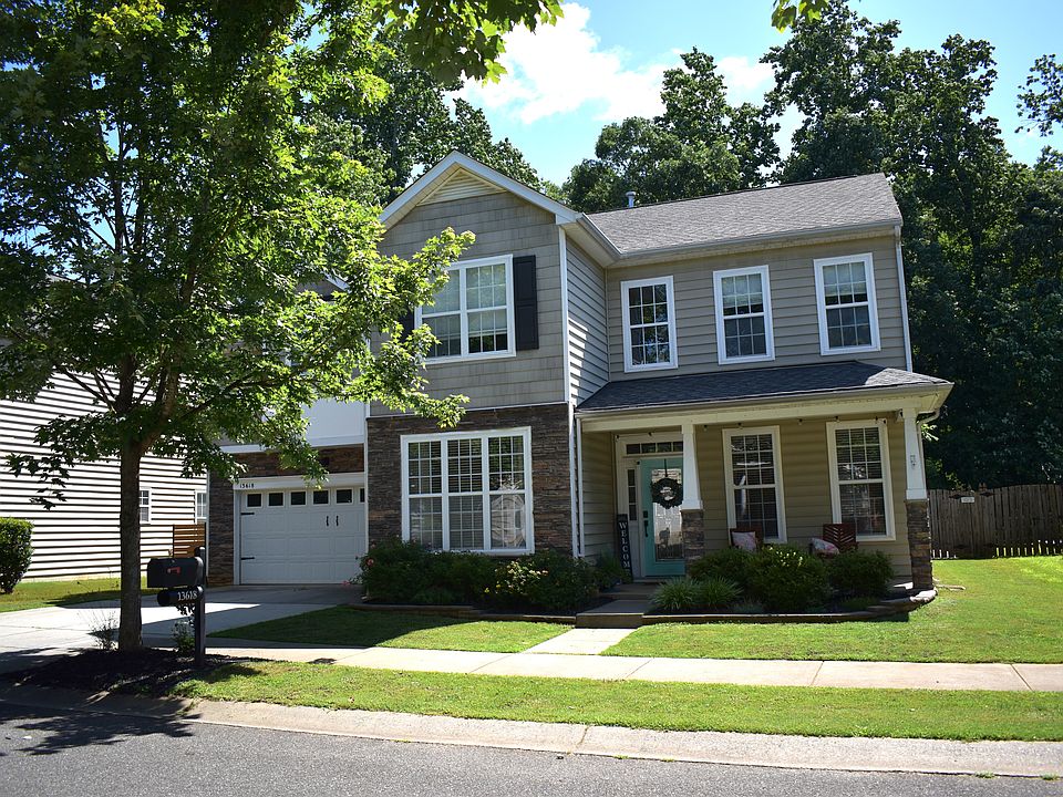1st image of 13618 Delstone Dr