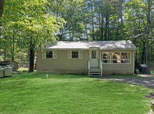130 Maple St, Dingmans Ferry, PA 18328