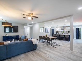6932 E Oak St, Scottsdale, AZ 85257
