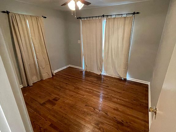 Upstairs back bedroom