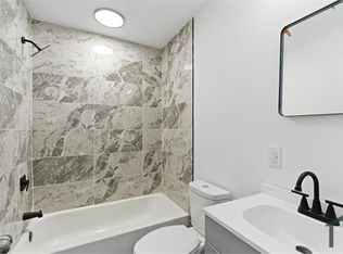 6320 Vine St APT 2, Philadelphia, PA 19139