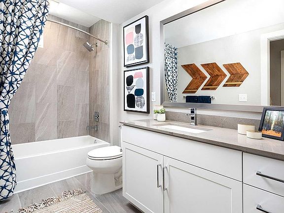 4th image of 8519 E Lowry Blvd #10-101