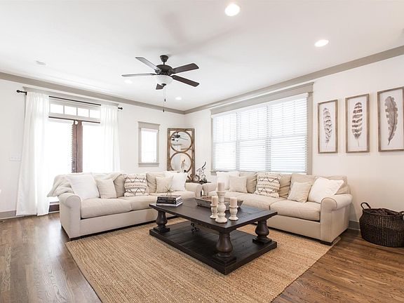5th image of 204 Burns Ave #13
