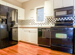 1628 N Bell Ave APT 2, Chicago, IL 60647