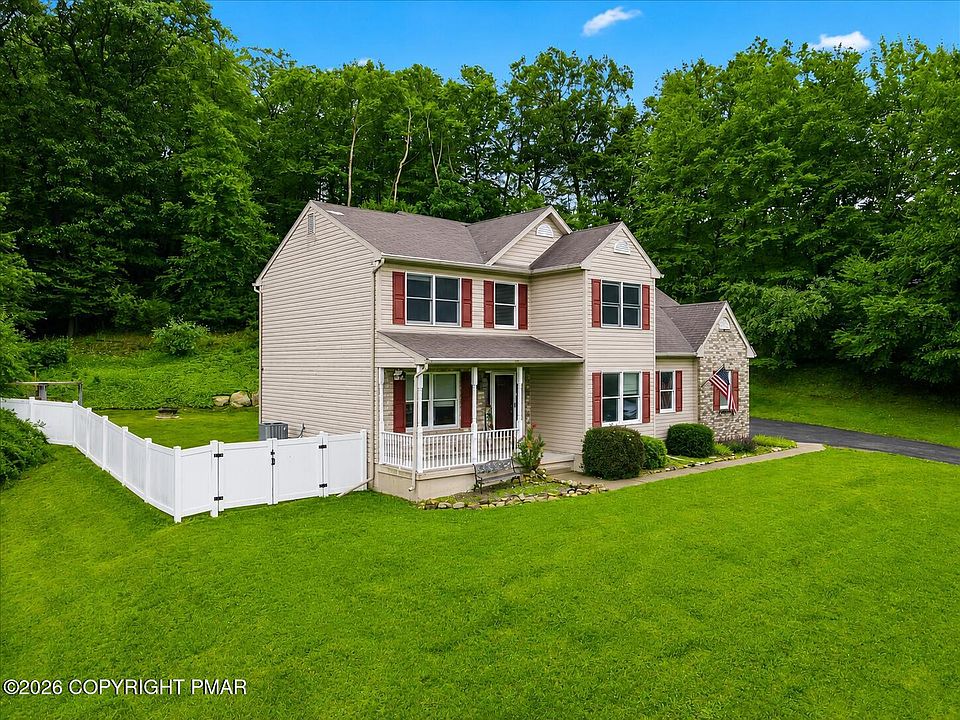 1st image of 4017 Crest View Dr