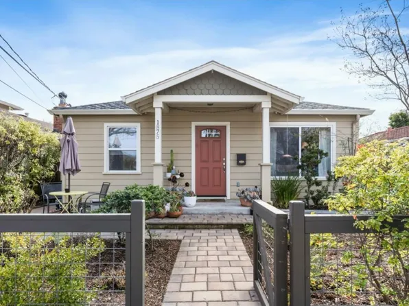 1875 Poplar Ave, Redwood City, CA 94061