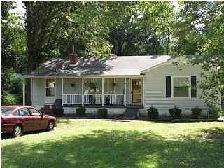 1st image of 134 E Lee Ave