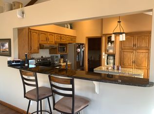 3003 Pawnee Cir, Manhattan, KS 66502