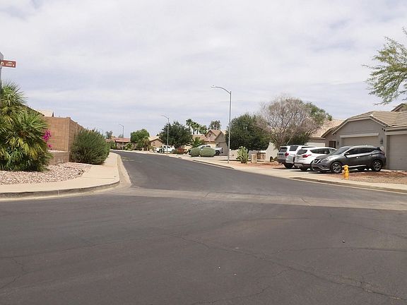 5th image of 18115 W Maui Ln