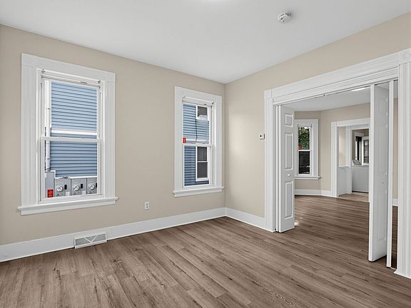 3rd image of 10 Cottage St