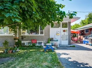 150 Maurice Ct, Newmarket, ON L3Y 2W2