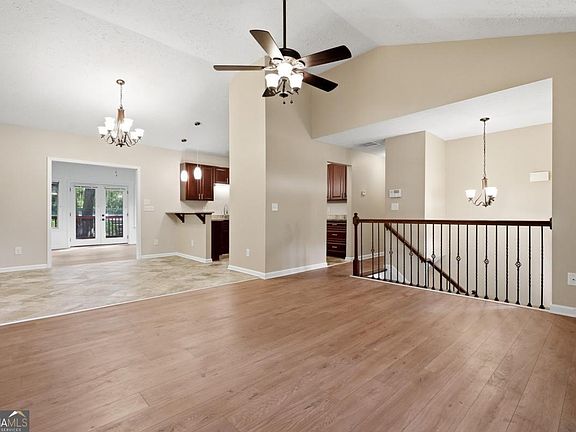 3rd image of 4268 Wellington Hills Ln