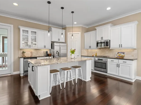1244 Hobbs Reach Ln, Houston, TX 77008