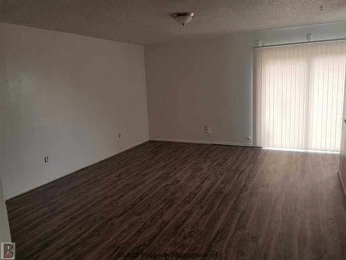 1st image of 513 Hickory Ave