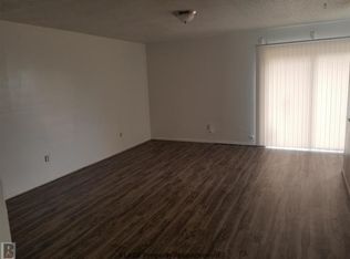 513 Hickory Ave, Dumas, TX 79029