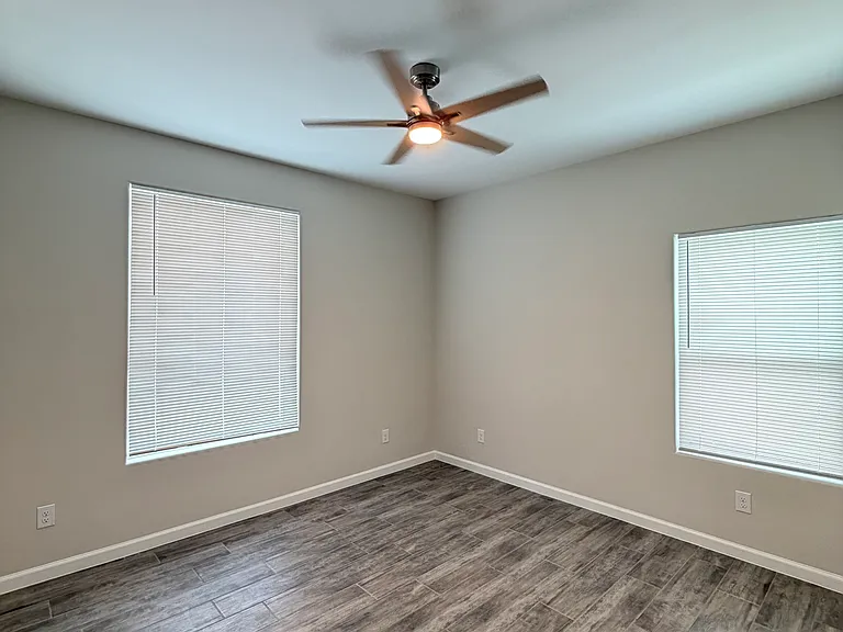 3708 Ventura Ave #2 — Photo 8