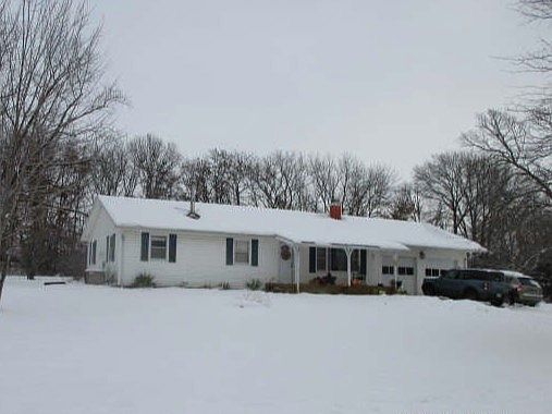 3rd image of 929 E Shag Bark Dr