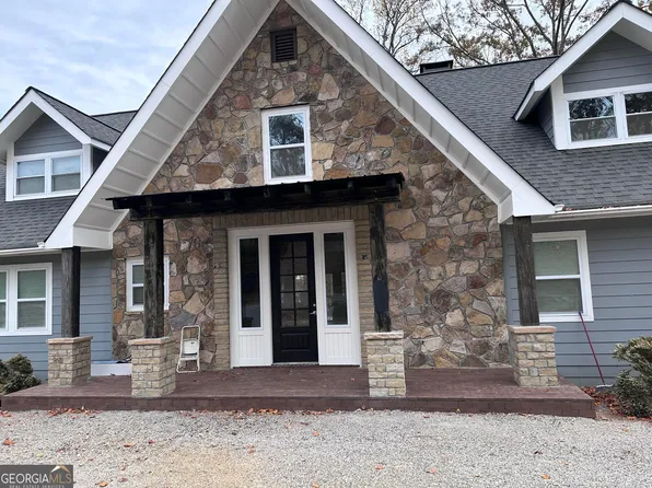 7045 Collins Point Rd, Cumming, GA 30041