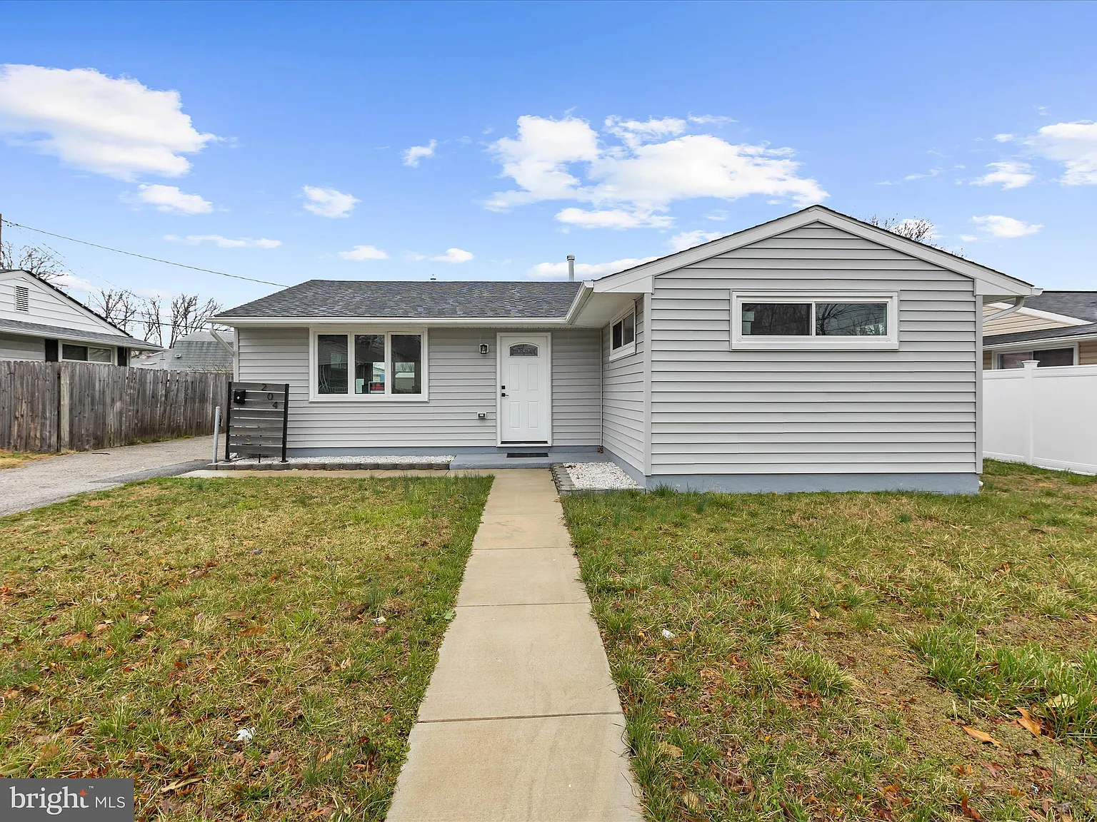 204 Aquahart Rd photo 1