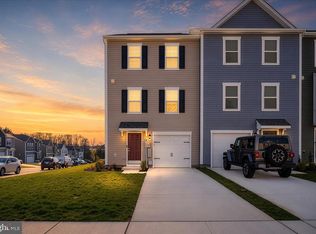 274 Clifton Mnr, Falling Waters, WV