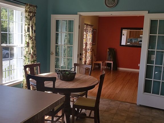 3rd image of 4738 Holbird Dr