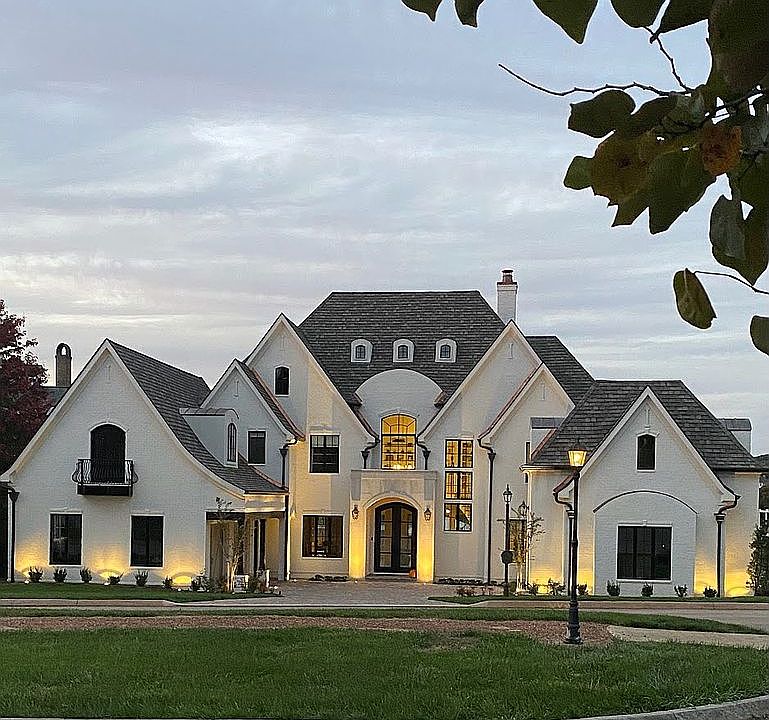1st image of 1433 Charlottesville Blvd