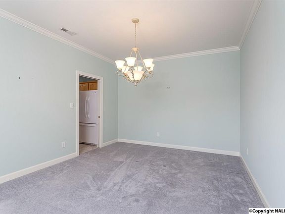 5th image of 3217 Waterman Dr SE
