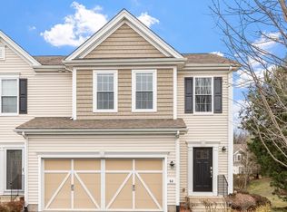 64 Kendall Ct #56, Bedford, MA 01730
