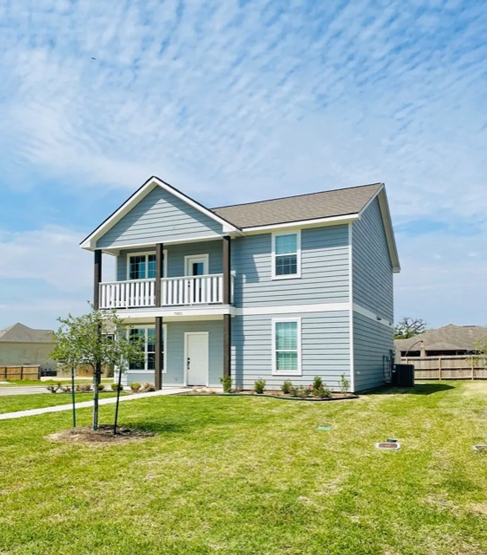 7001 Canter Court — Photo 2