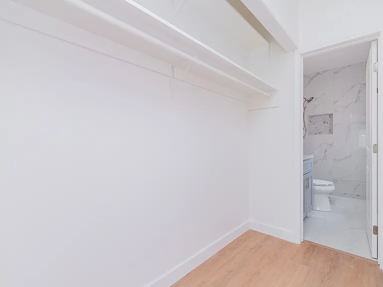 5033 Sultana Ave #B — Photo 13