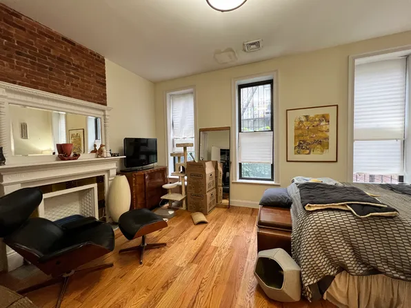 22 Mac Donough Street image 16 of 17