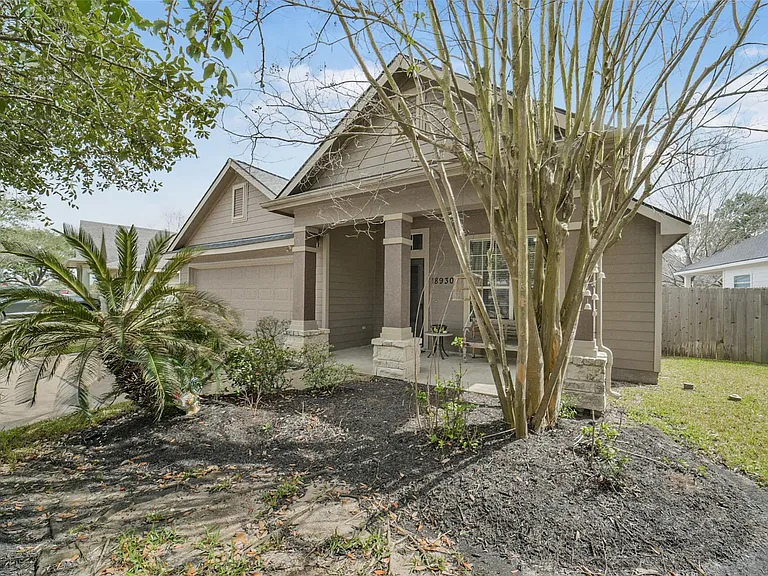 18930 Magnolia Arbor Ln — Photo 2