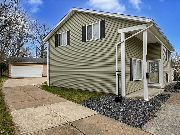 4th image of 19 Brune Dr