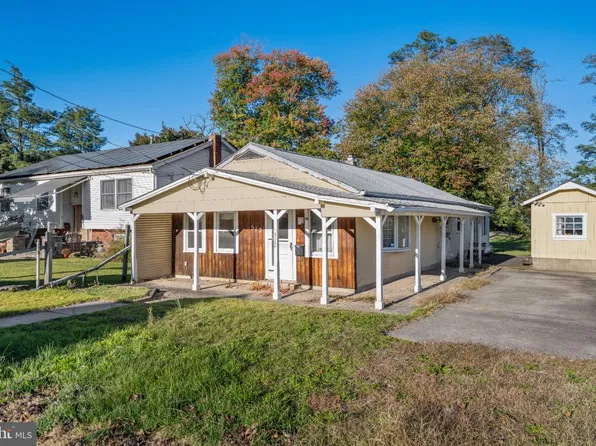 512 6th St, Roebling, NJ 08554