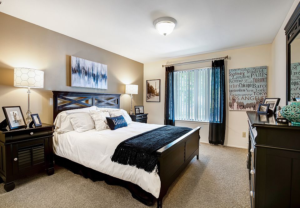 Knottingham Apartments 23128 Wellington Cres Clinton Township MI Zillow